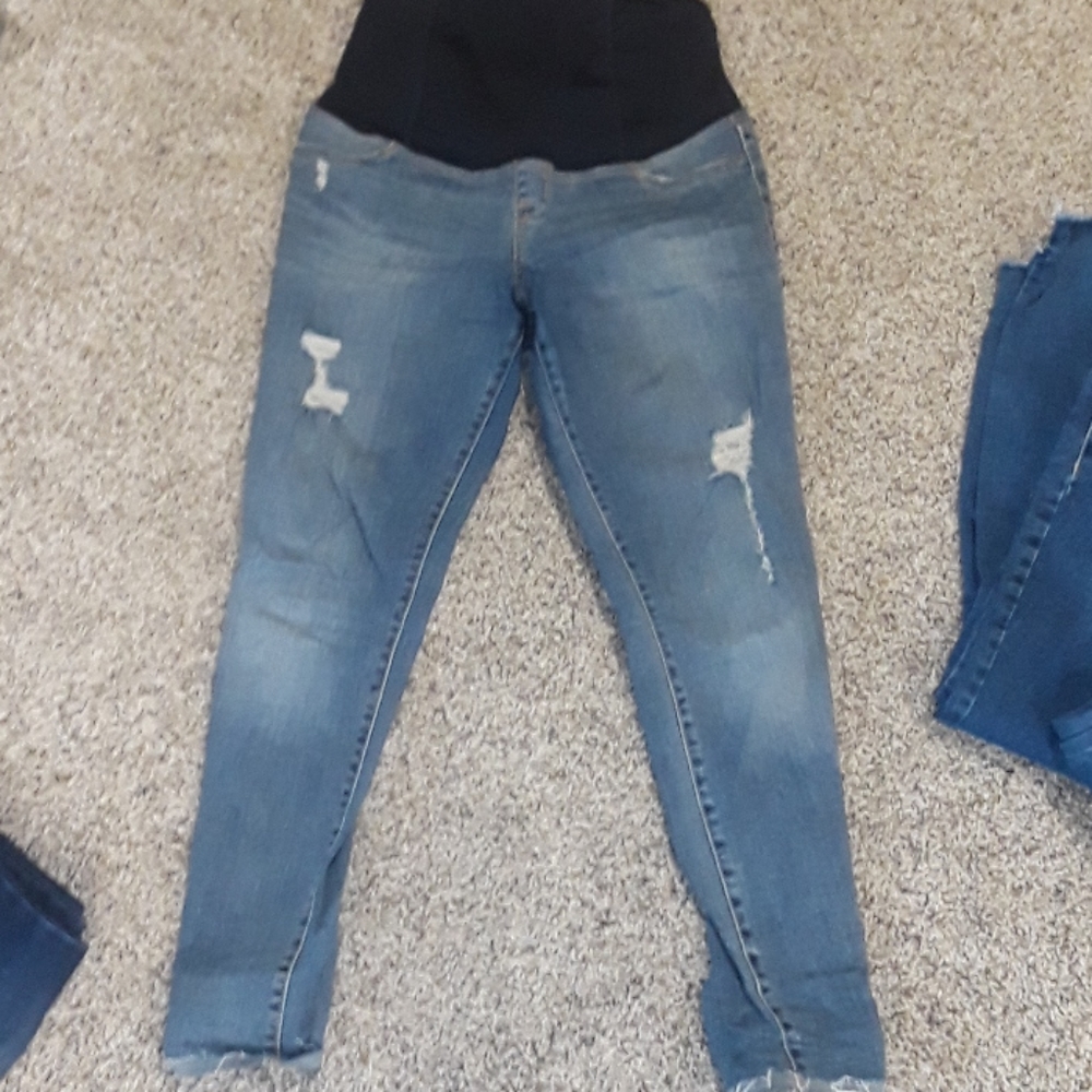 Maternity Jean Bundle - Picture 4 of 8